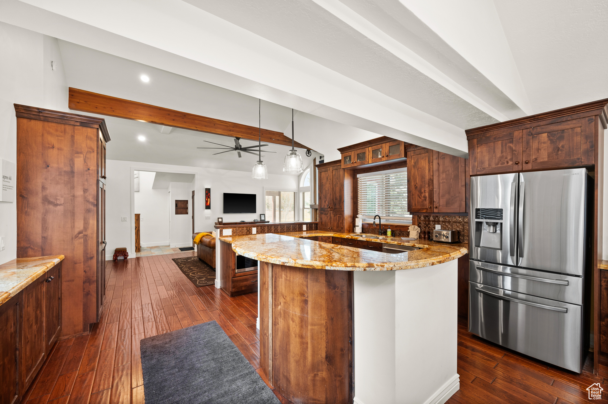 MEADOW WILD TOWNHOUSE - Residential