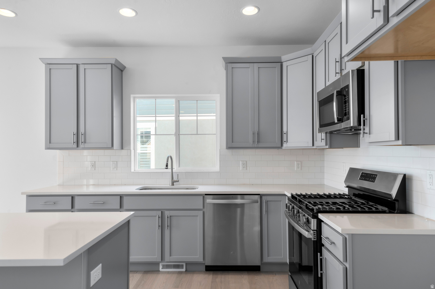 SAGEWOOD VILLAGE GARDENS 125 - Residential