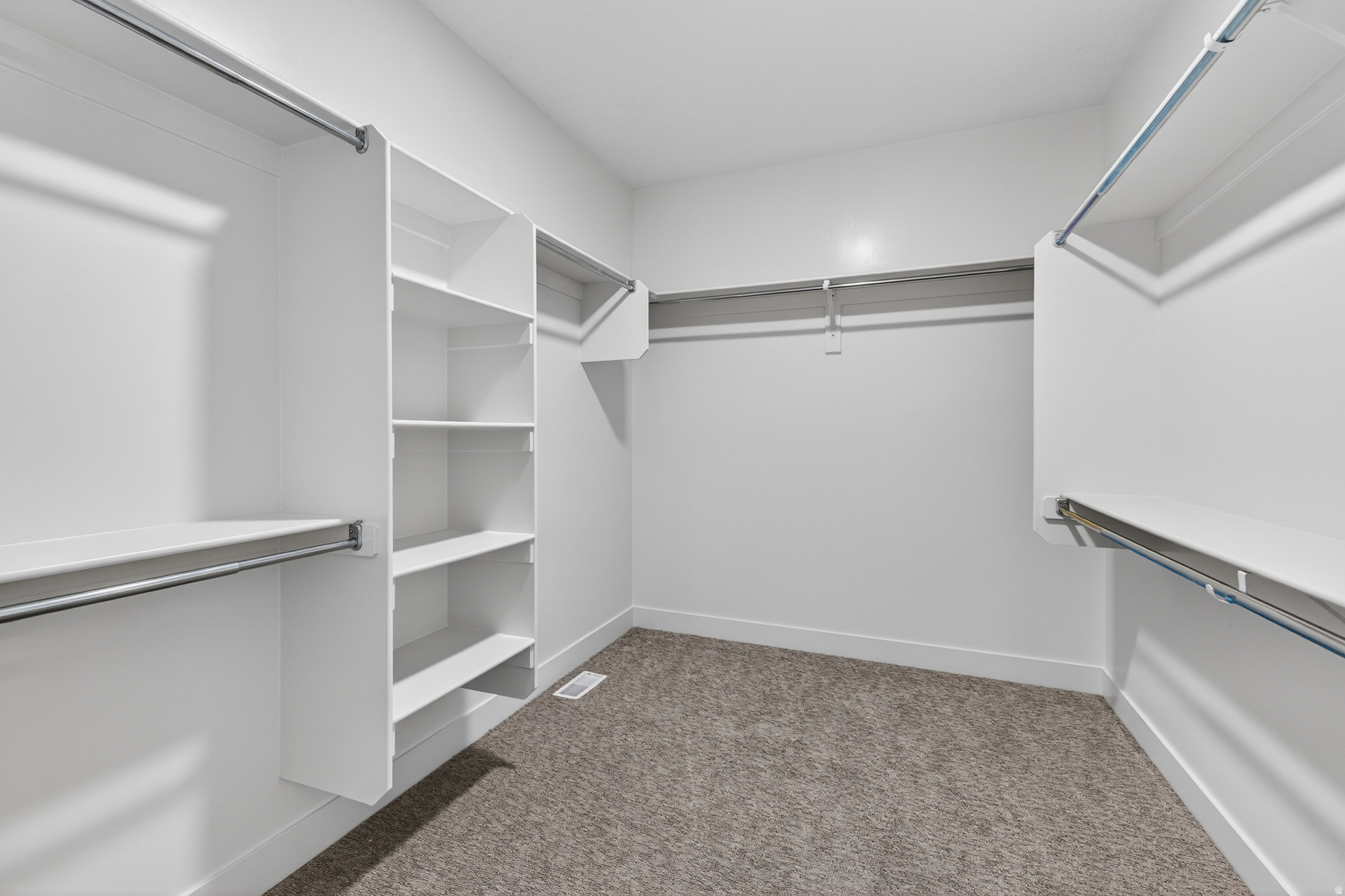 RIVERWOOD - Residential