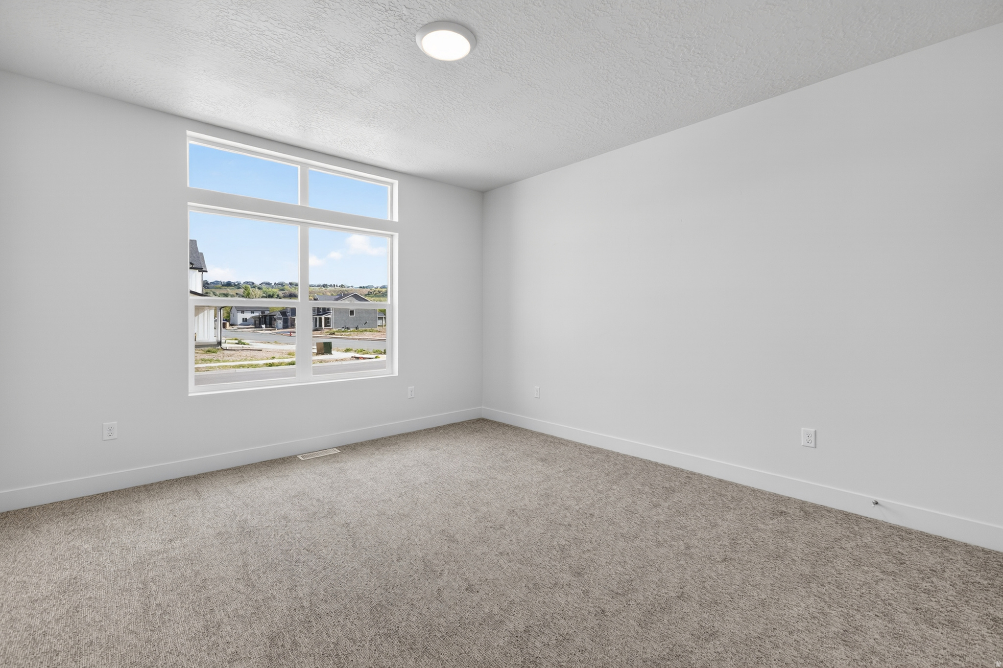 RIVERWOOD - Residential