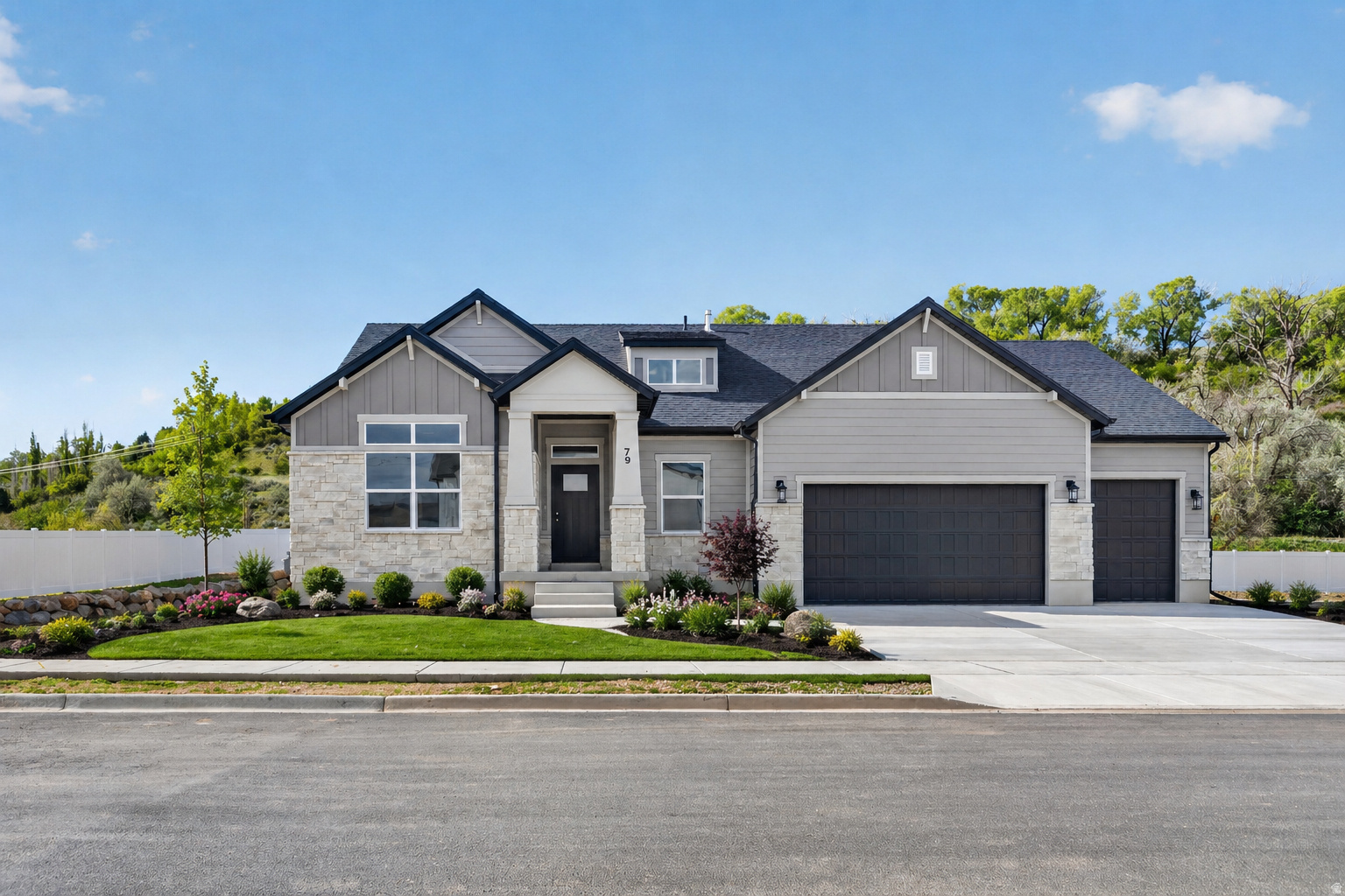 RIVERWOOD - Residential