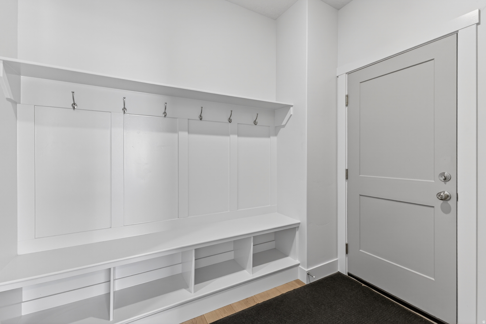 RIVERWOOD - Residential