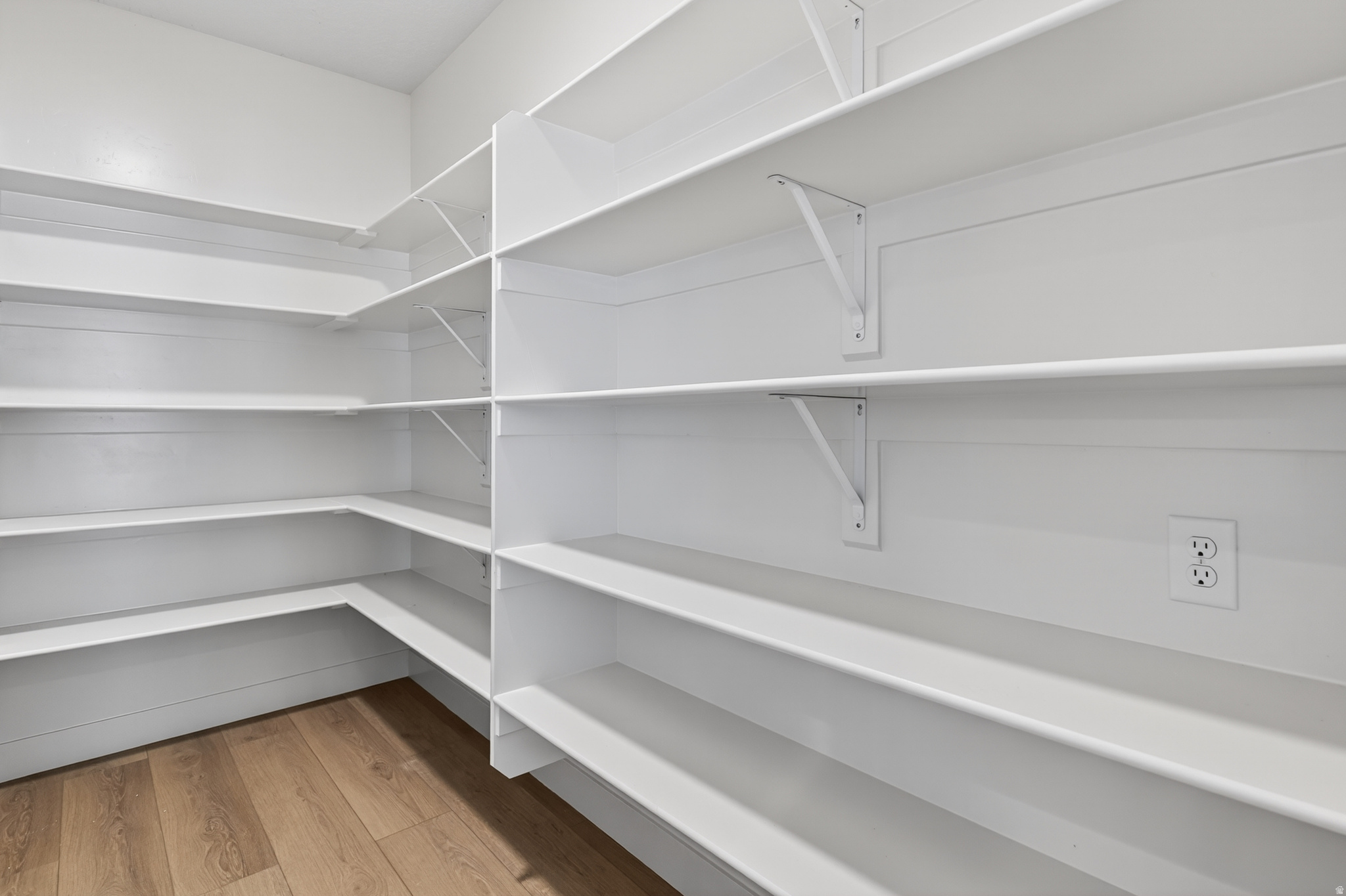 RIVERWOOD - Residential