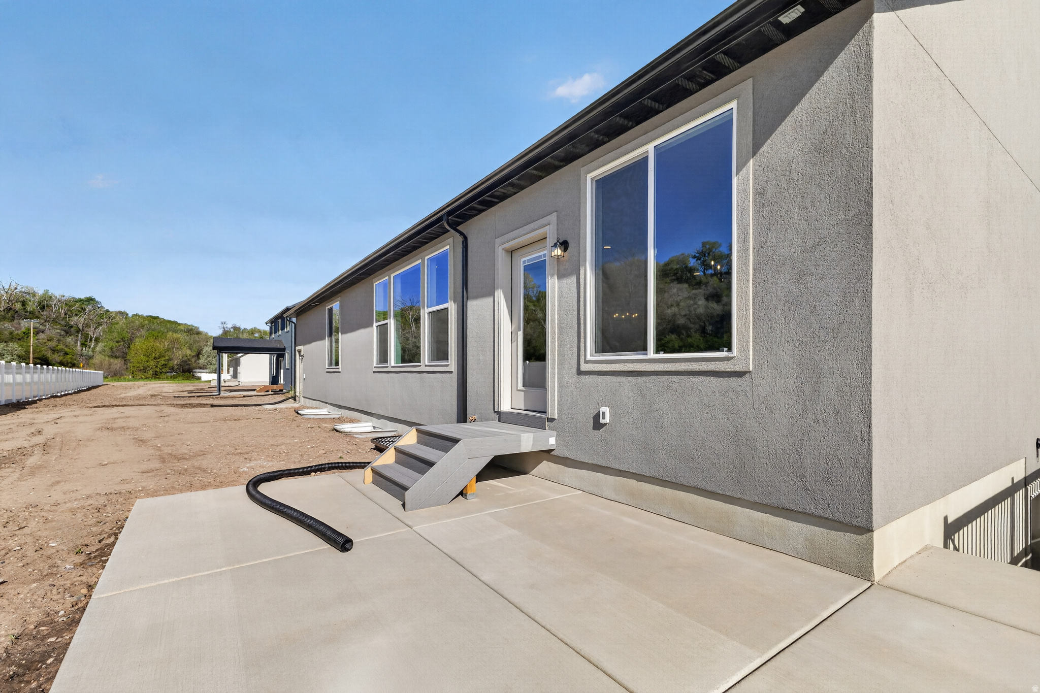 RIVERWOOD - Residential