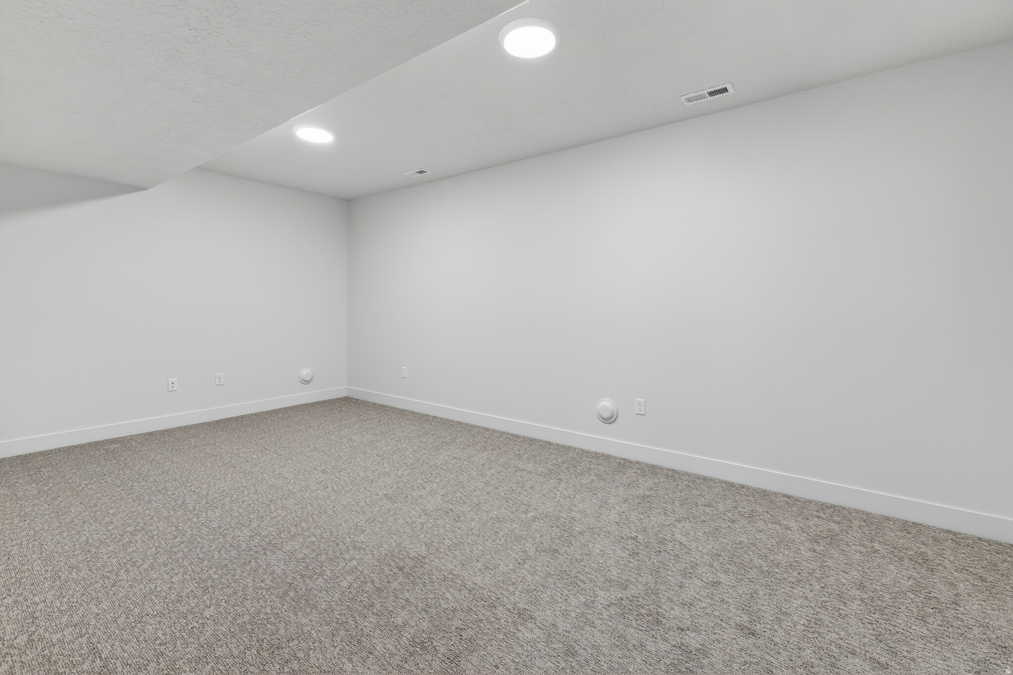 RIVERWOOD - Residential