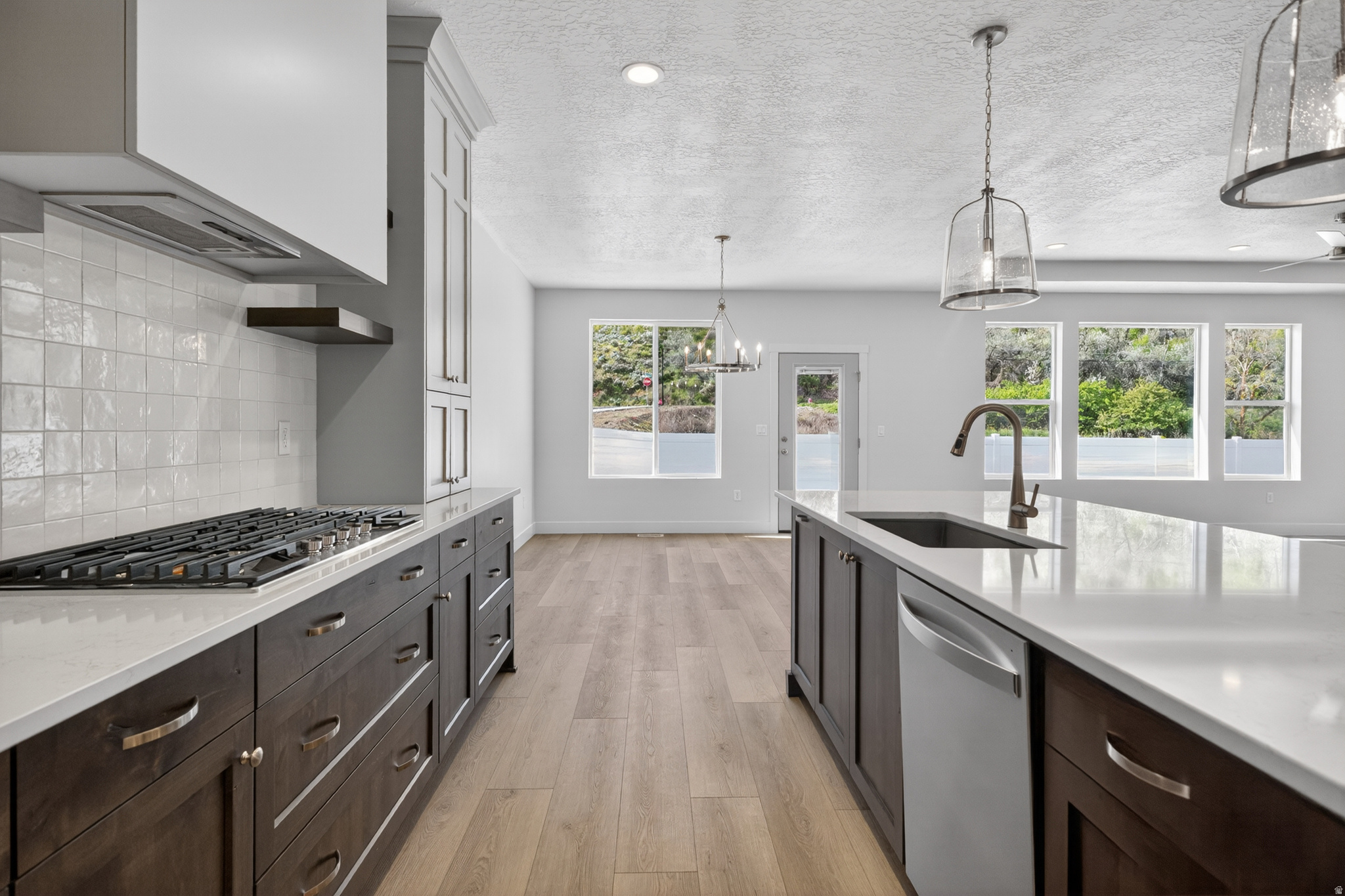 RIVERWOOD - Residential