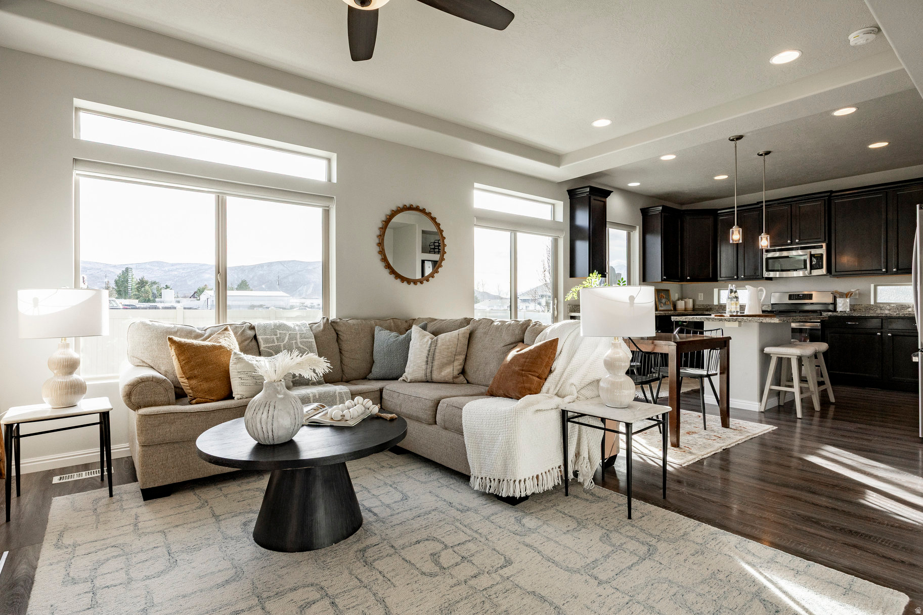 VALLEY STATION - Residential