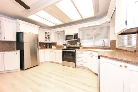 Tiny photo for 5208 S 2375 W, Roy, UT 84067 (MLS # 2191017)