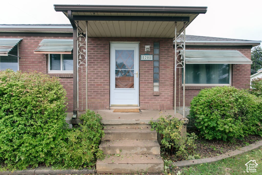 Photo of 5208 S 2375 W, Roy, UT 84067 (MLS # 2191017)