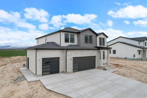 Tiny photo for 146 W 650 N, Salem, UT 84653 (MLS # 2120188)