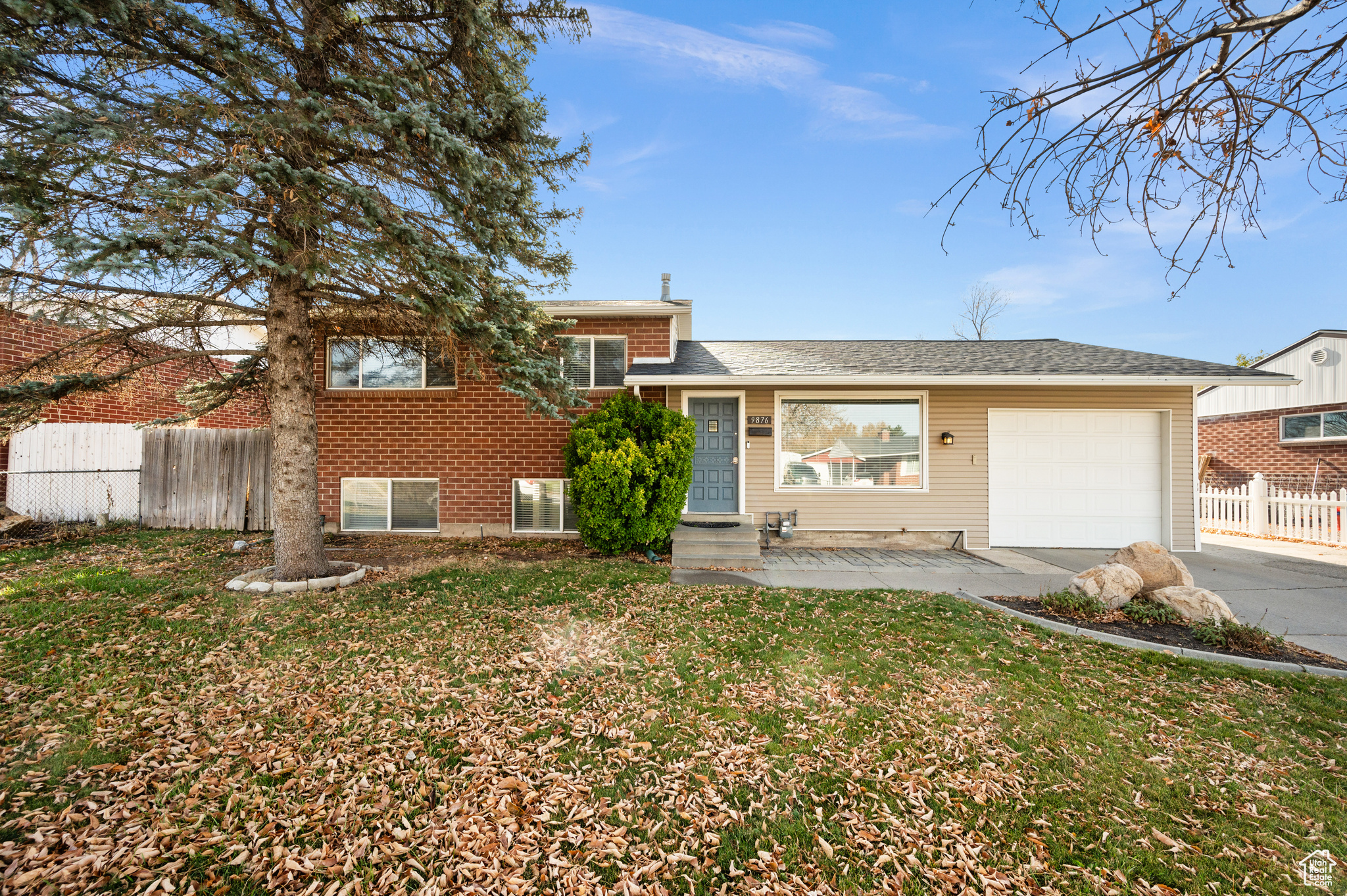 9876 S Sunflower Ln, Sandy, Utah image 1