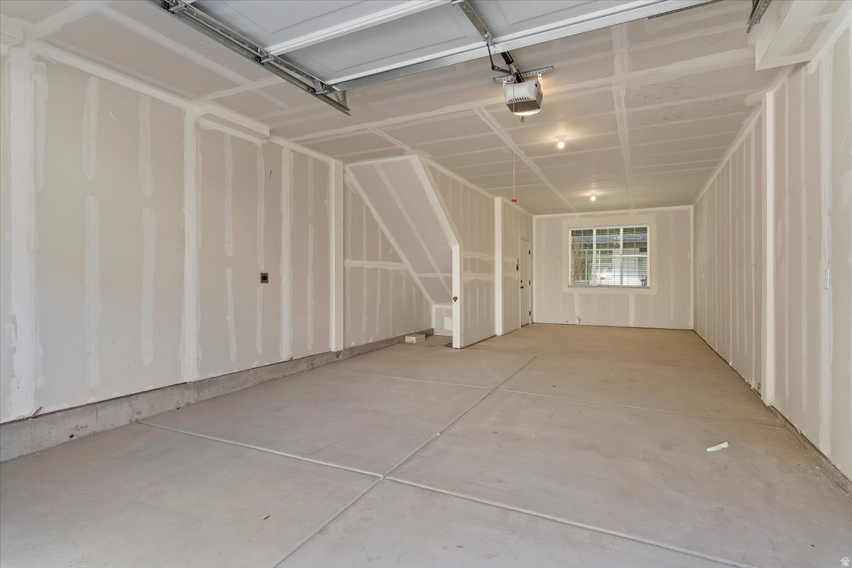 CLIFTON PLACE TOWNHOMES - Residential