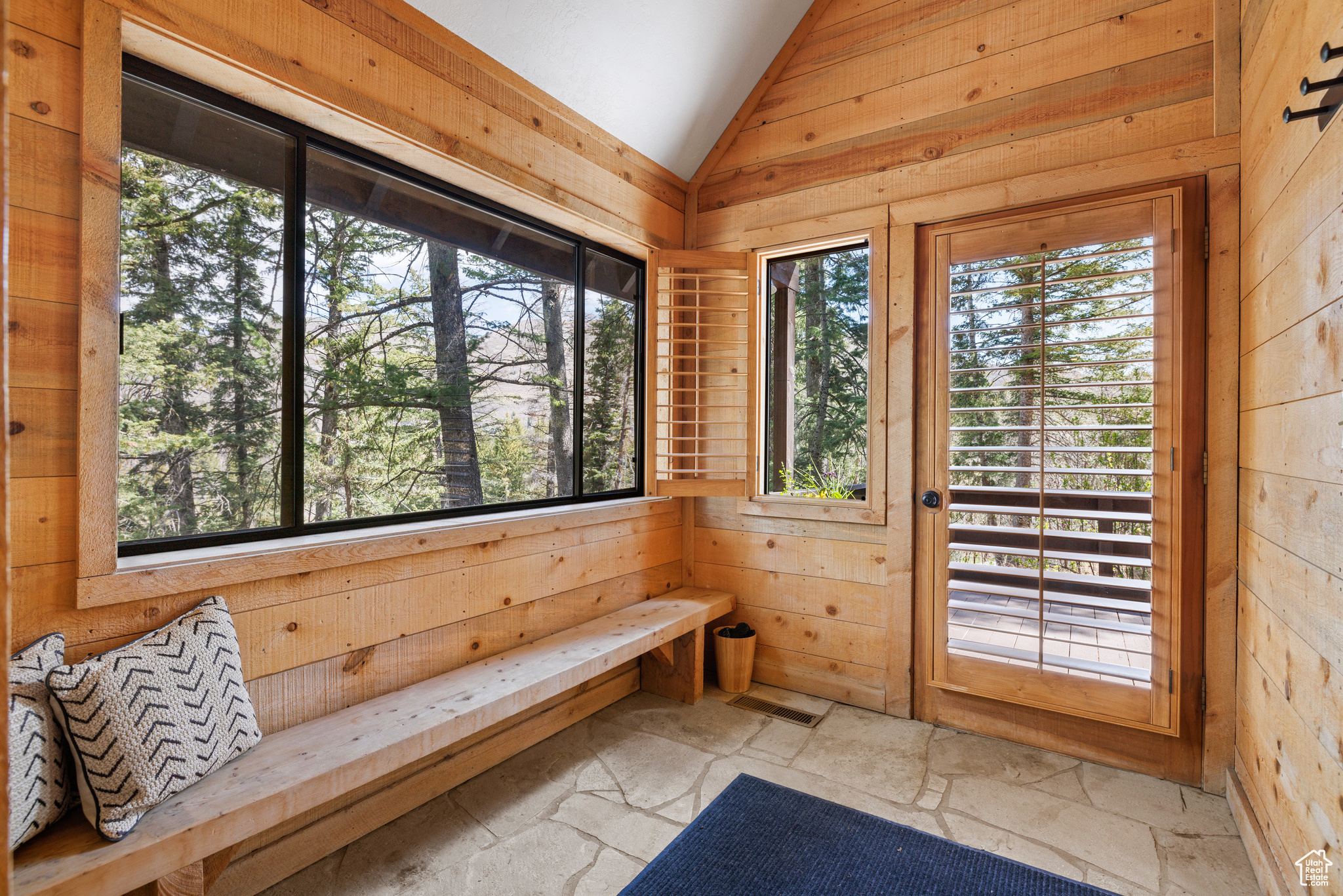 STEWART CASCADELANDS - Residential