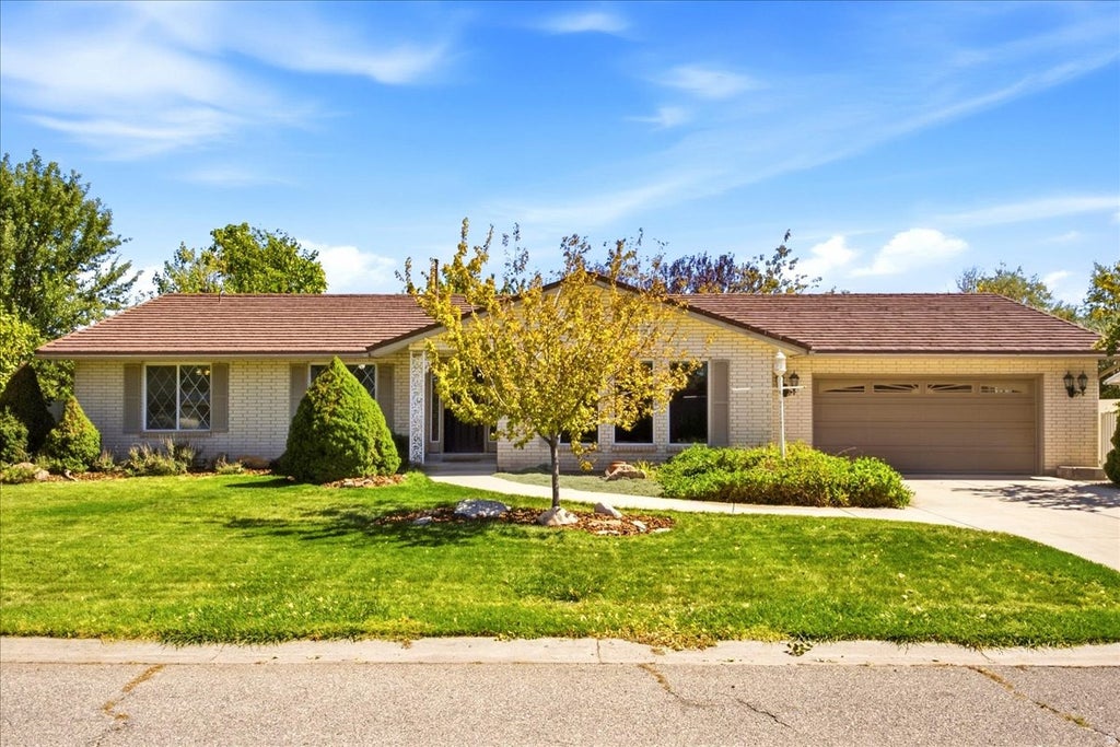 Photo of 61 AMBER AVE, Tremonton, UT 84337 (MLS # 2186055)