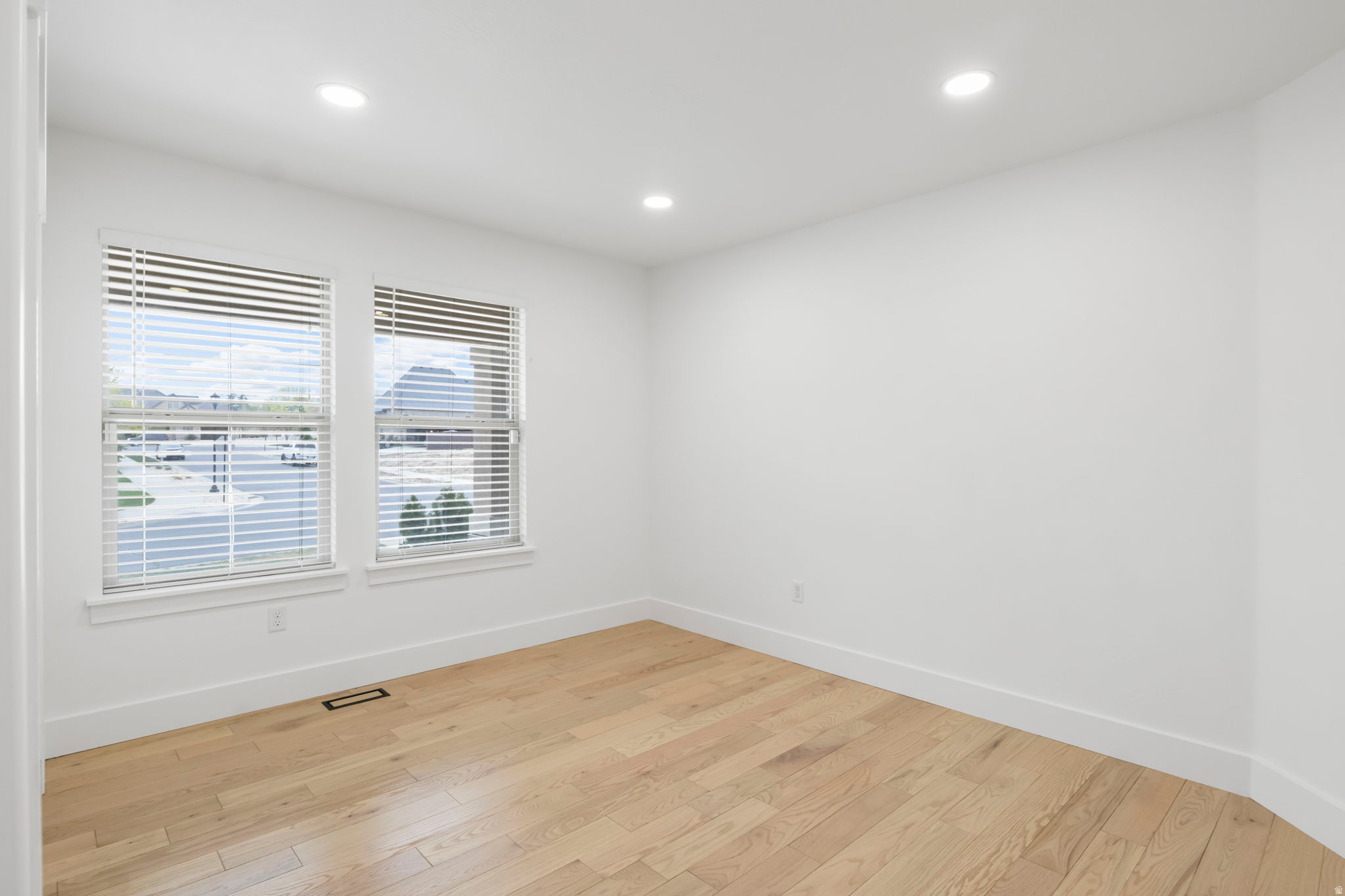 ASPEN CREST - Residential