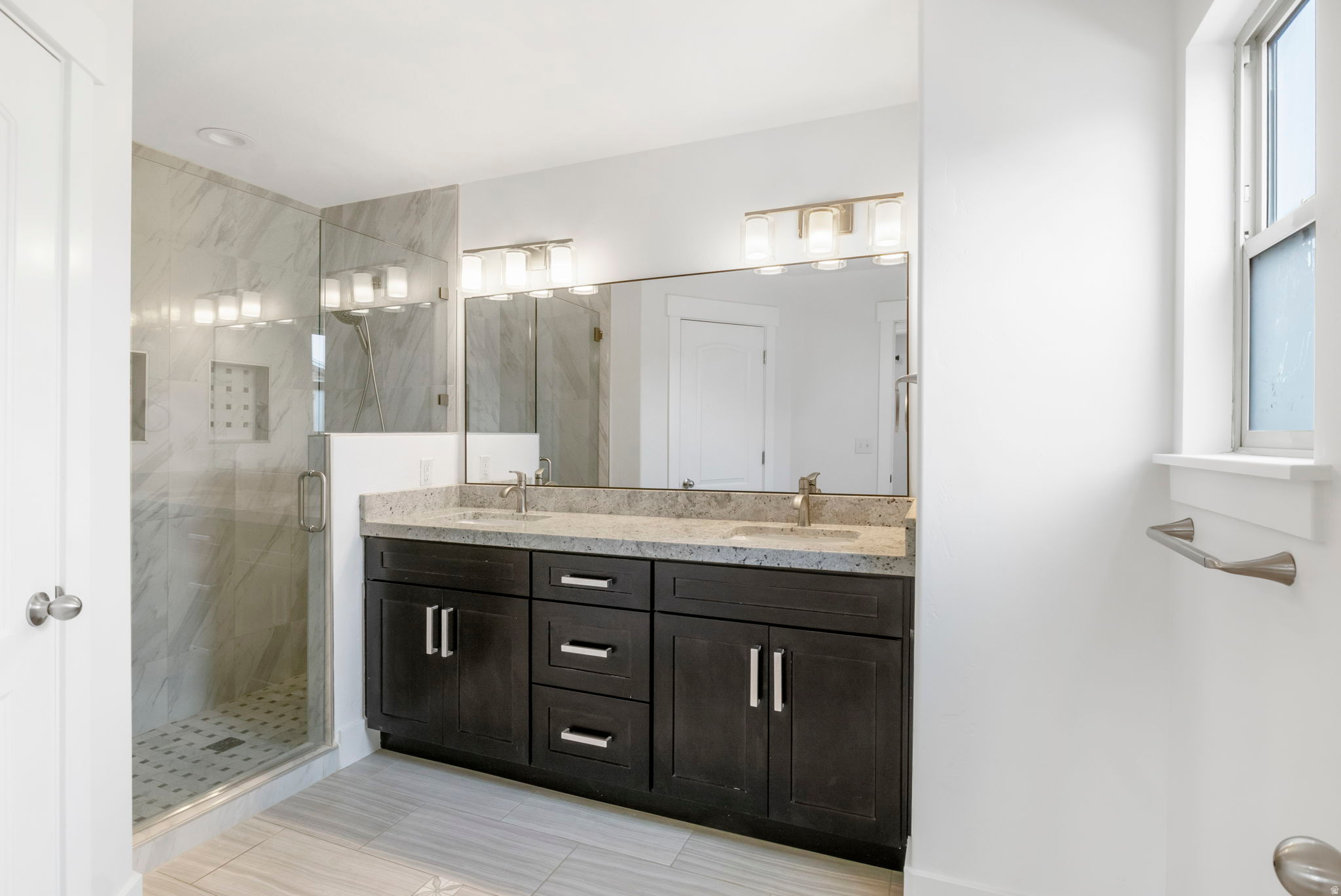 ASPEN CREST - Residential