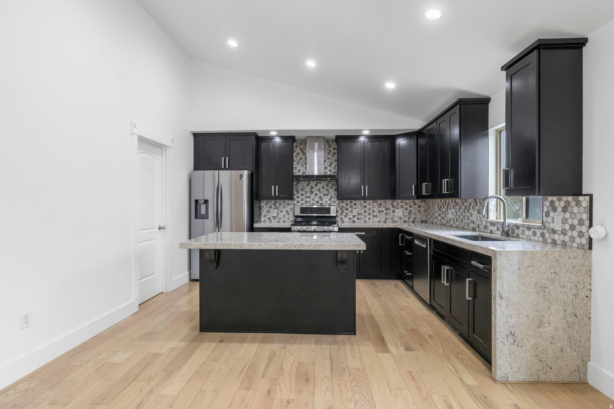 ASPEN CREST - Residential