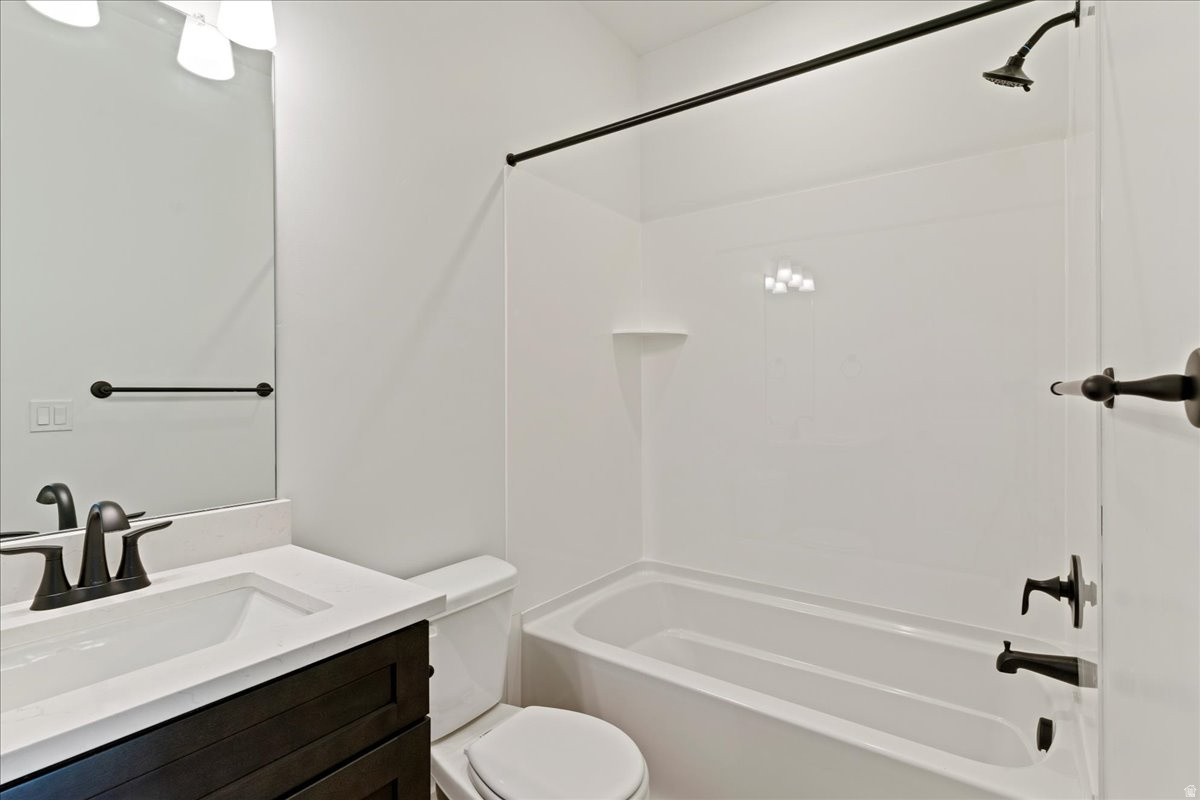 NORTH LAKE MEADOWS - Residential