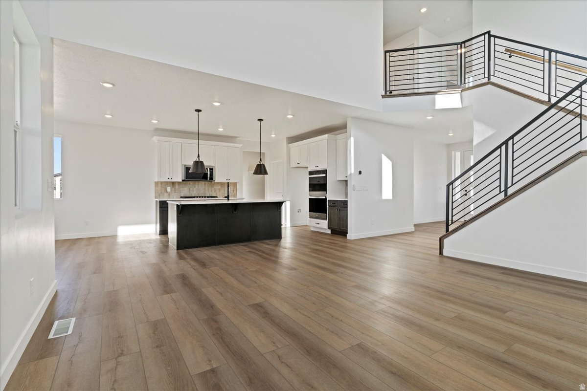 NORTH LAKE MEADOWS - Residential