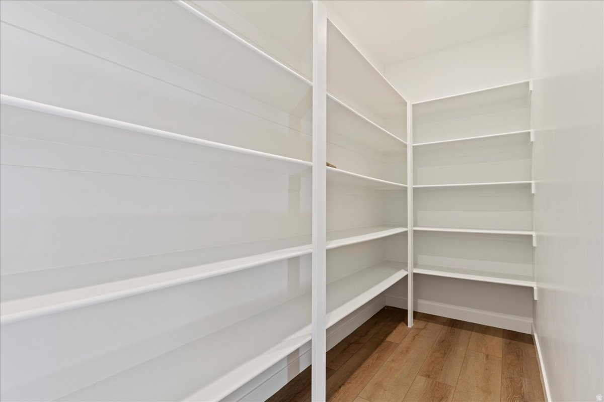 NORTH LAKE MEADOWS - Residential