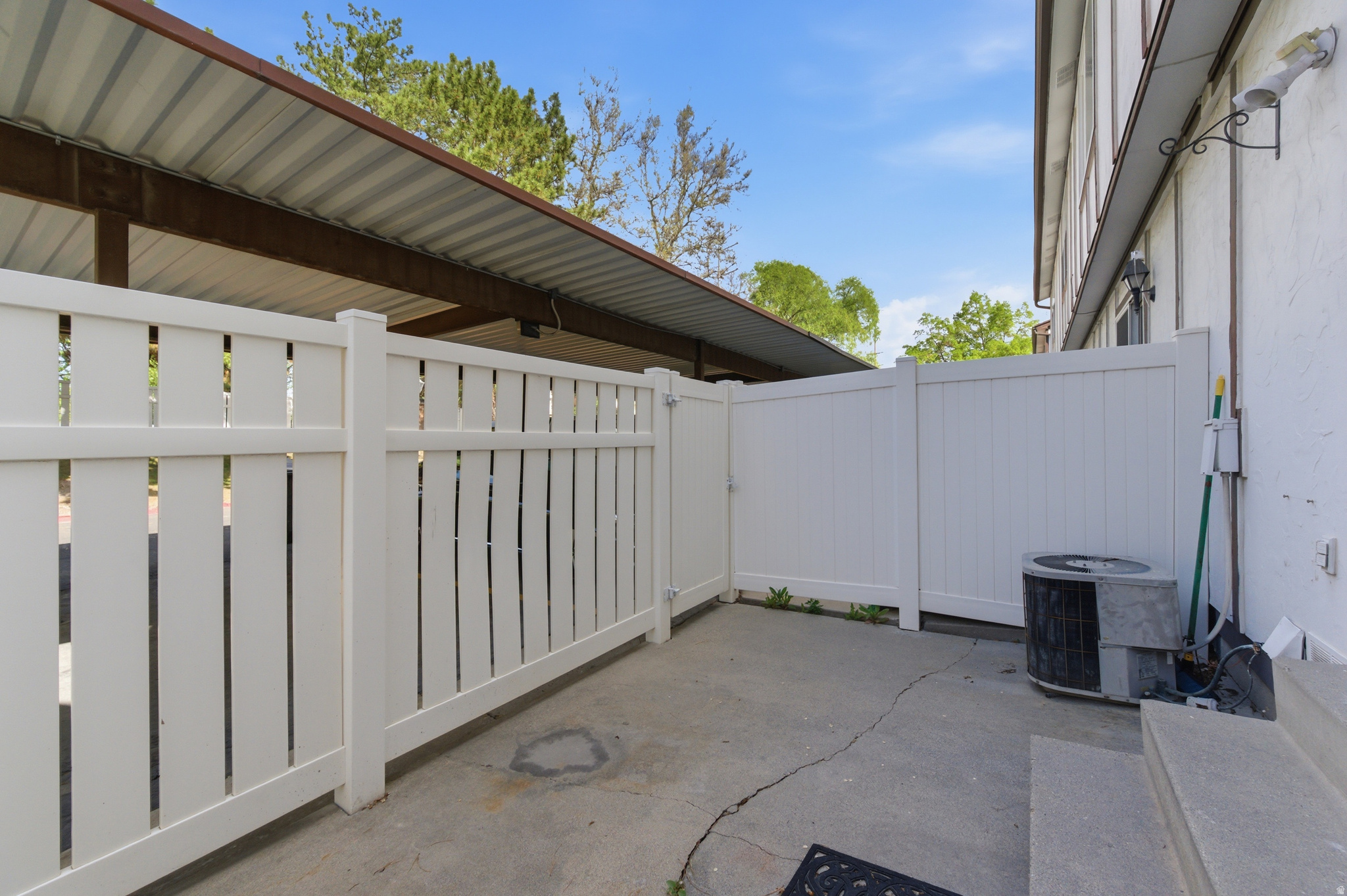 BARRINGTON PARK - Residential