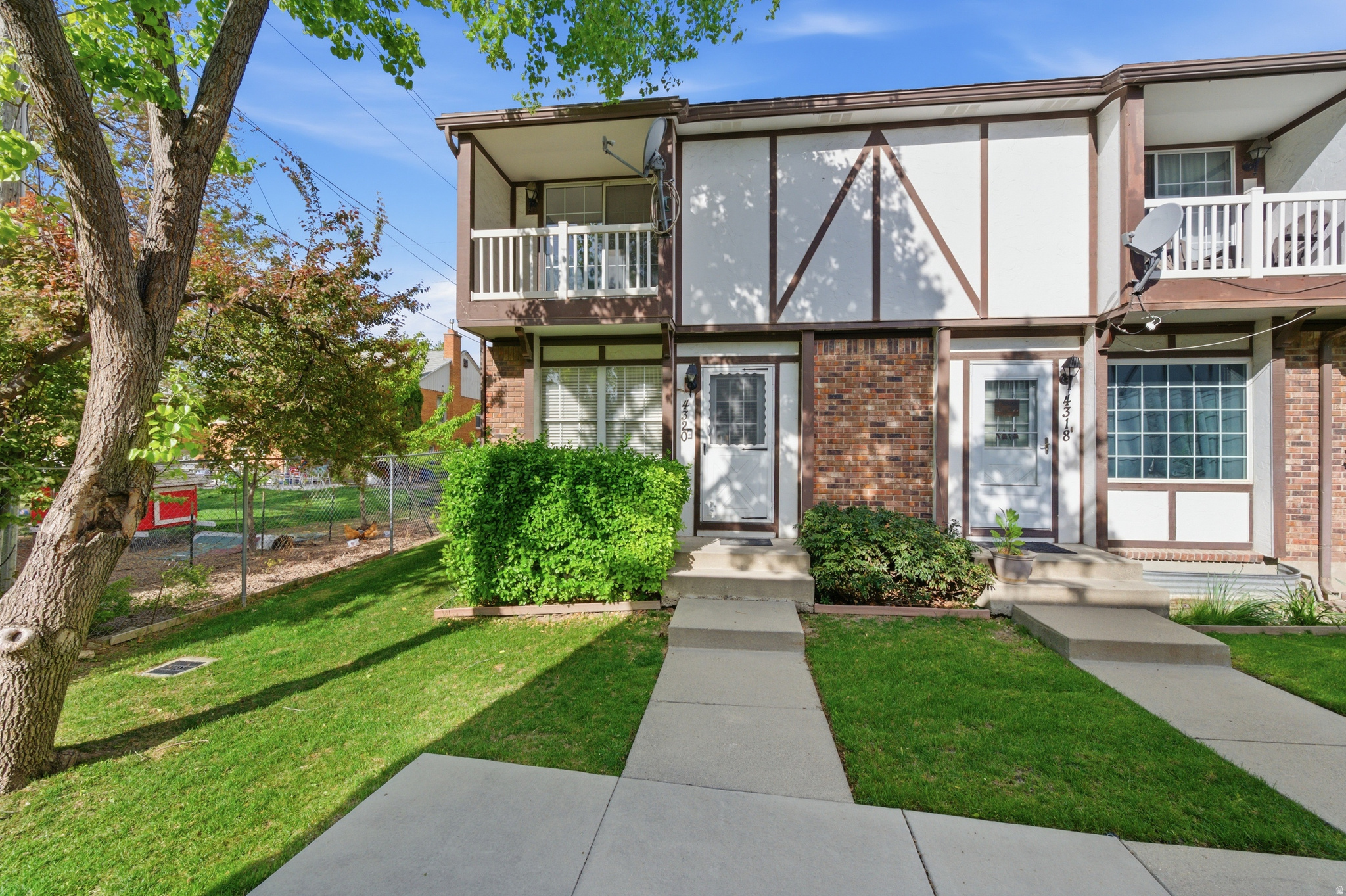 BARRINGTON PARK - Residential