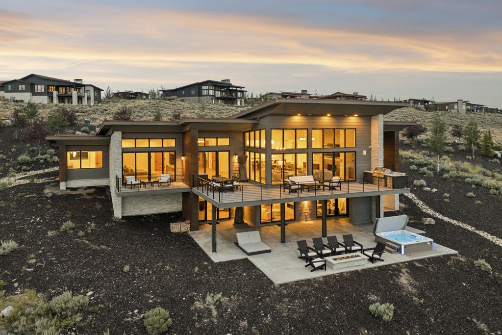 Photo of 6973 ROBINS NEST LN, Park City, UT 84098 (MLS # 2173060)