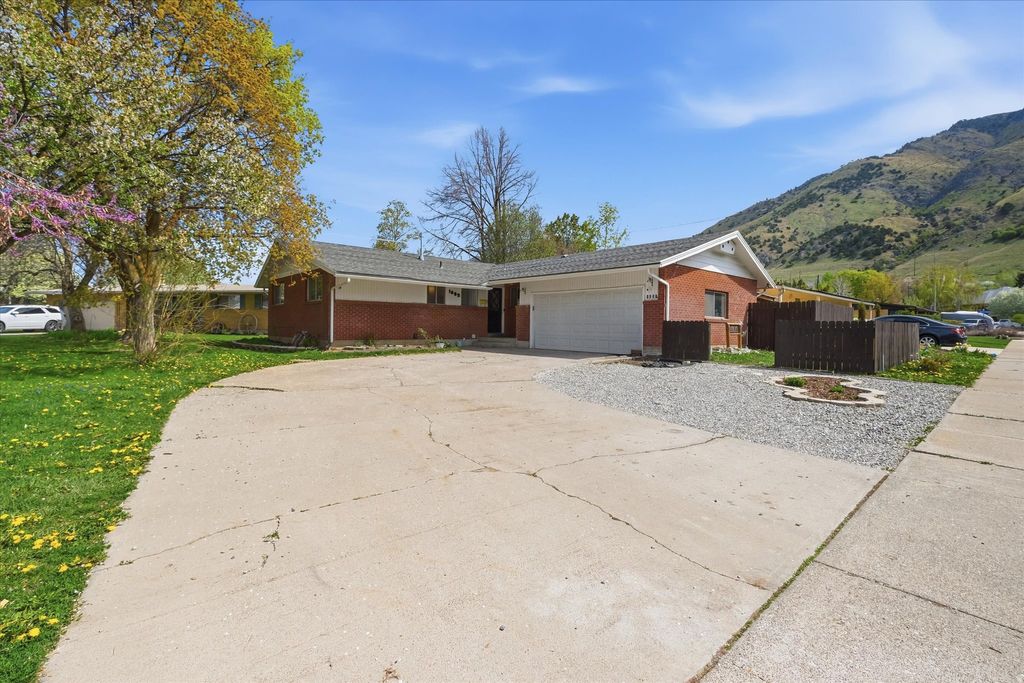 Photo of 1695 E 1400 N, Logan, UT 84341 (MLS # 2150220)