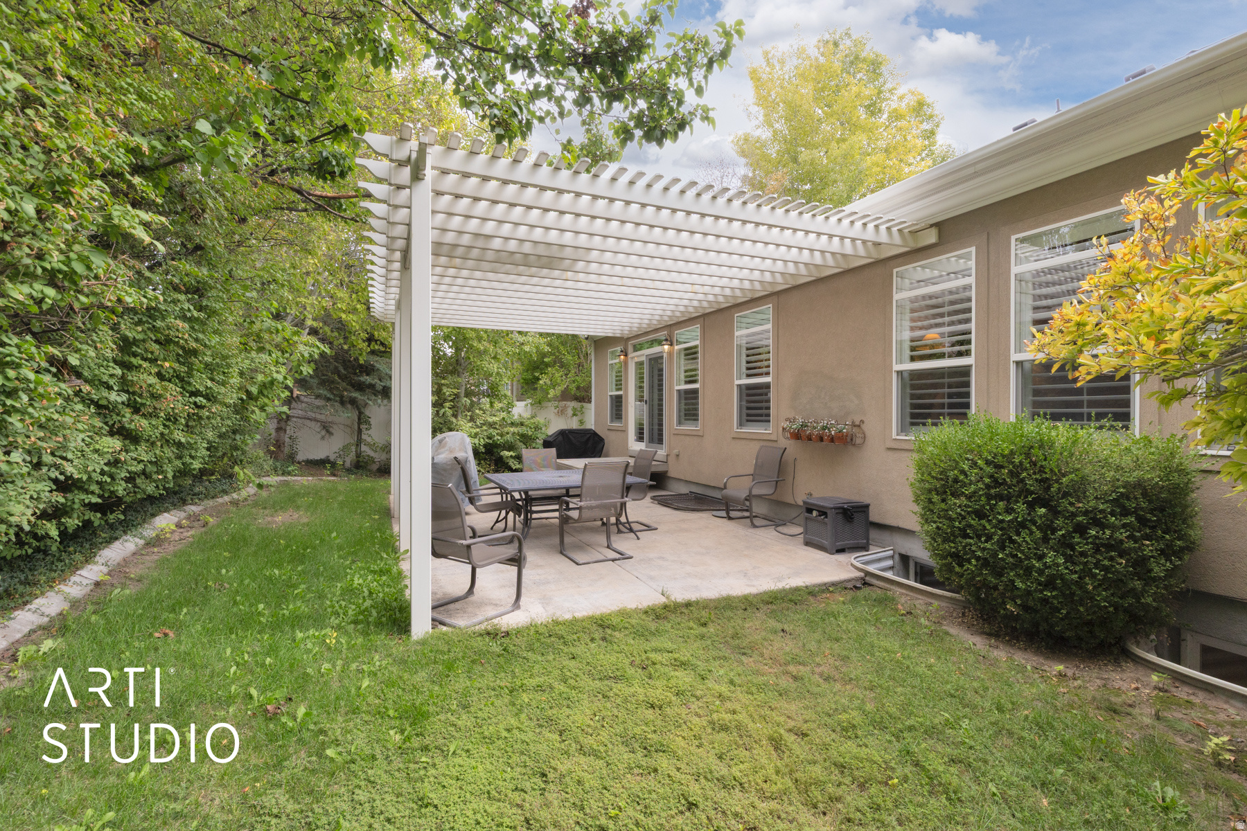 IVORY HIGHLANDS - Residential