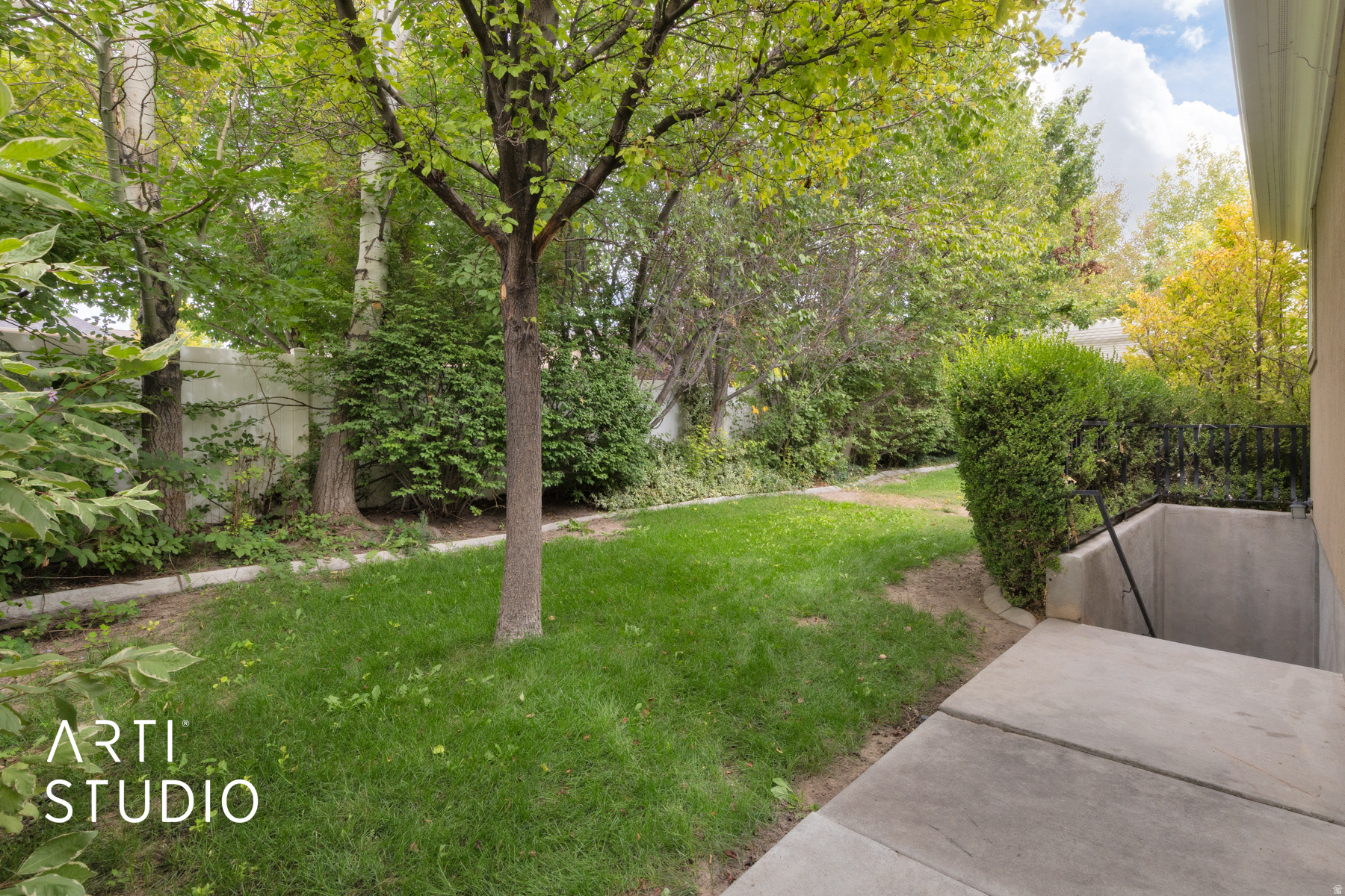 IVORY HIGHLANDS - Residential