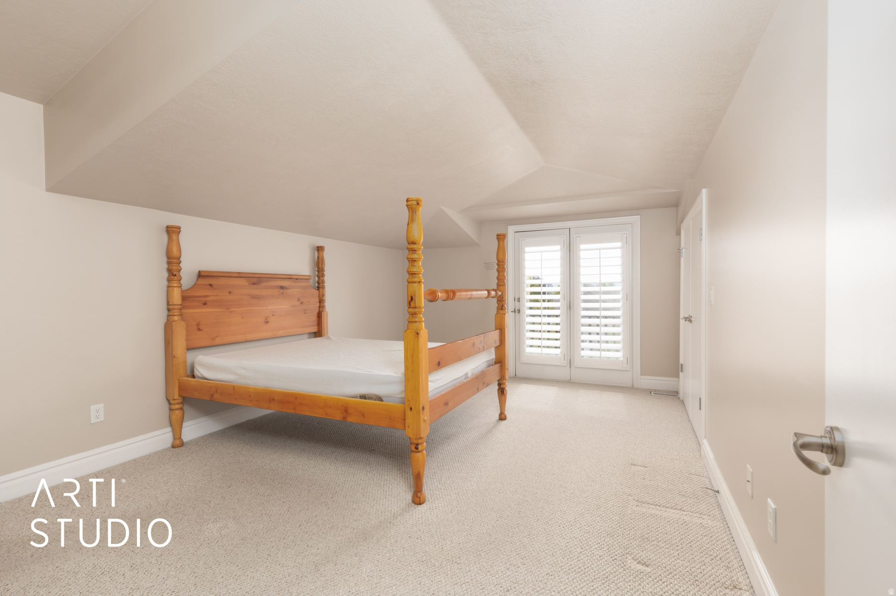 IVORY HIGHLANDS - Residential