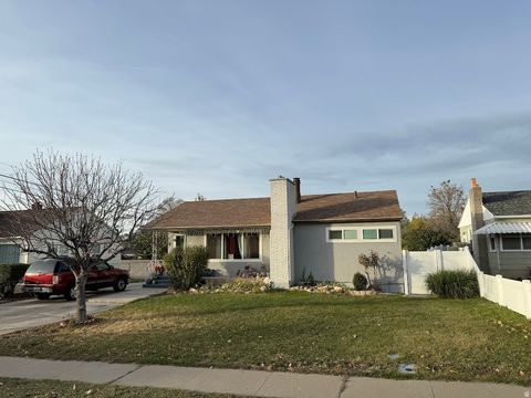 Tiny photo for 755 E 100 N, Spanish Fork, UT 84660 (MLS # 2122039)