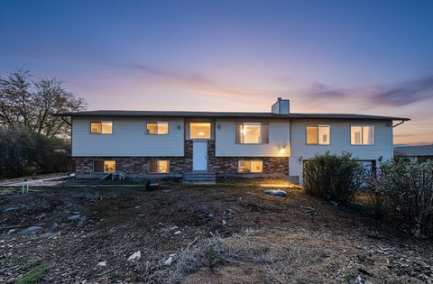 Photo of 709 W 800 S, Salem, UT 84653 (MLS # 2122368)