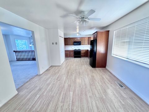 Tiny photo for 709 W 800 S, Salem, UT 84653 (MLS # 2122368)