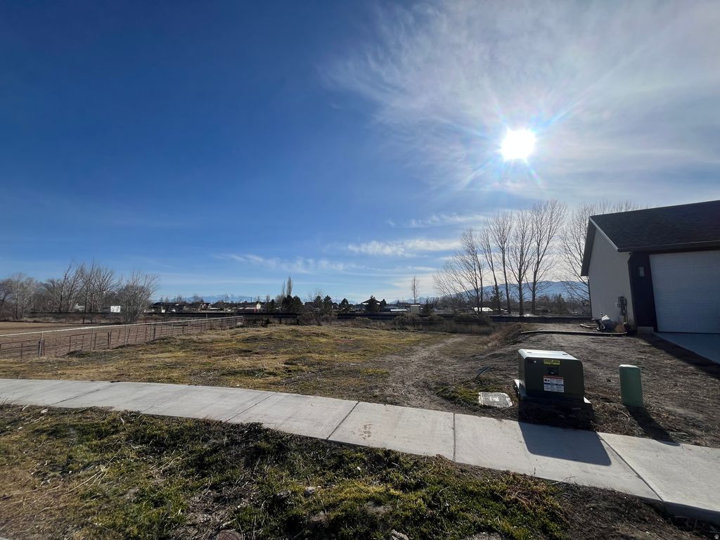 Photo of 207 W 500 S, Lehi, UT 84043 (MLS # 2134258)