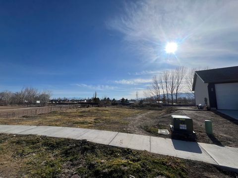Tiny photo for 207 W 500 S, Lehi, UT 84043 (MLS # 2134258)
