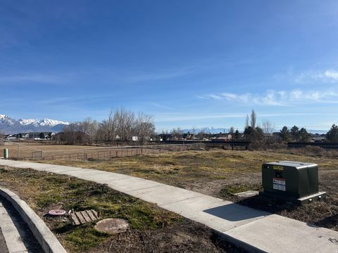 Tiny photo for 207 W 500 S, Lehi, UT 84043 (MLS # 2134258)