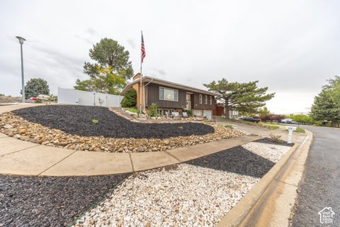 Tiny photo for 970 E 2050 S, Bountiful, UT 84010 (MLS # 2188374)