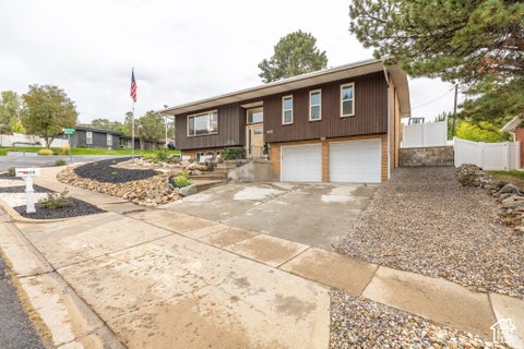 Tiny photo for 970 E 2050 S, Bountiful, UT 84010 (MLS # 2188374)