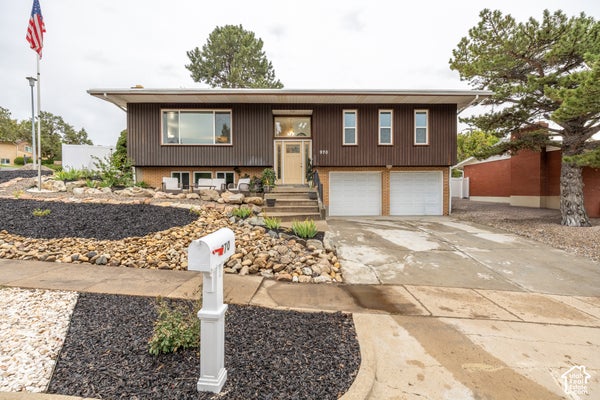 970 E 2050 S, BOUNTIFUL, UT 84010 - Image 2dc12bb291aa794c8c87827295cb8fa1/932700054