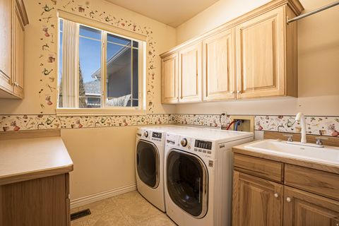 Tiny photo for 1135 W PARK RIDGE DR S, Roosevelt, UT 84066 (MLS # 2128111)