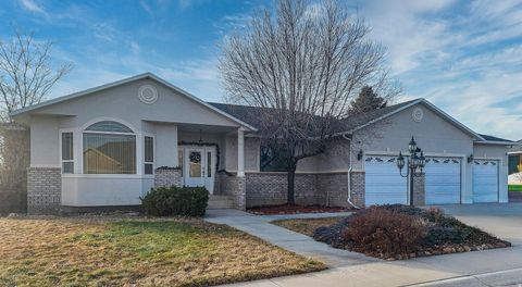 Photo of 1135 W PARK RIDGE DR S, Roosevelt, UT 84066 (MLS # 2128111)