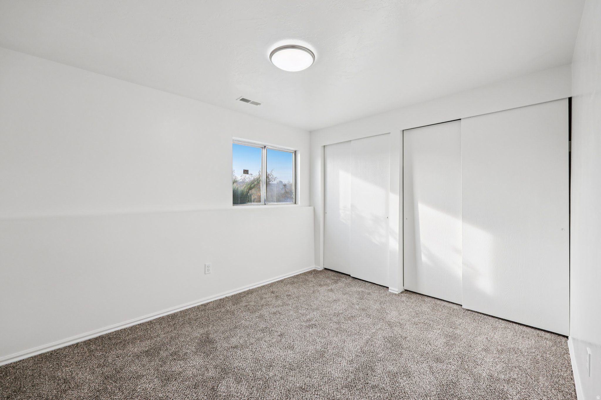 SUNNYBROOK - Residential