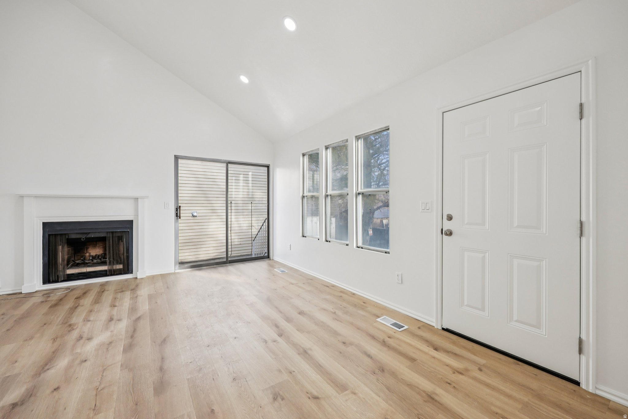 SUNNYBROOK - Residential