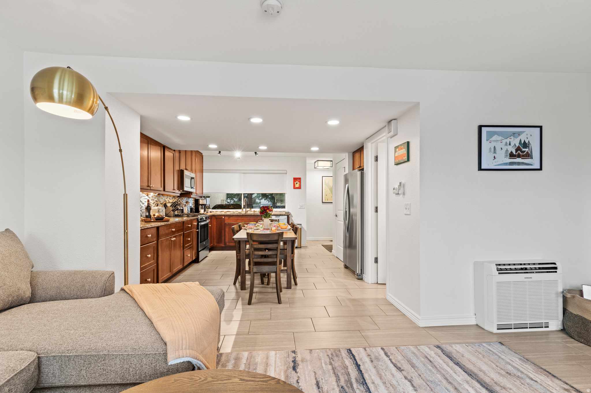 RACQUET CLUB VILLAGE SUB - Residential