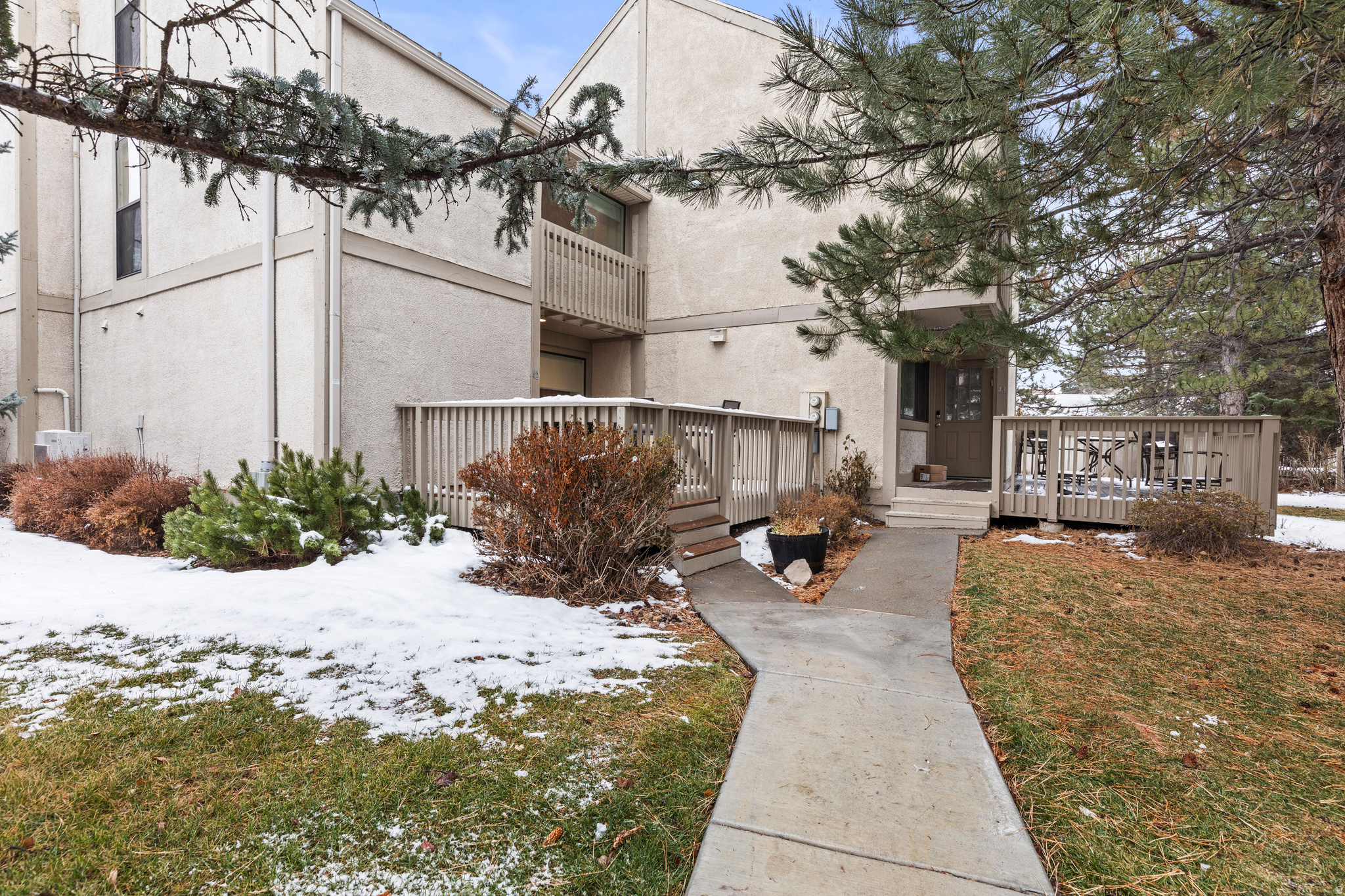 RACQUET CLUB VILLAGE SUB - Residential