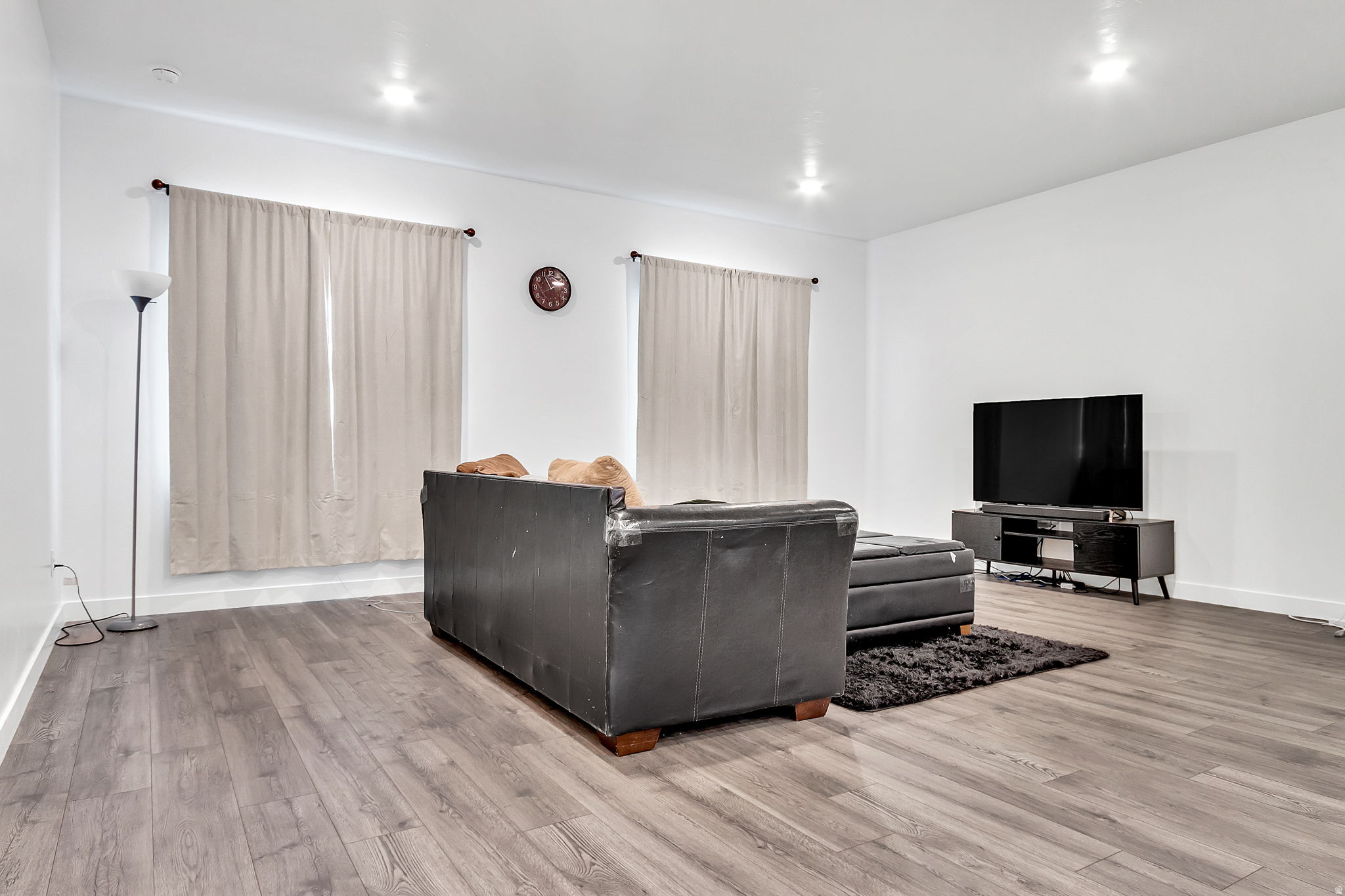 EAGLE POINT TOWNHOME - Residential