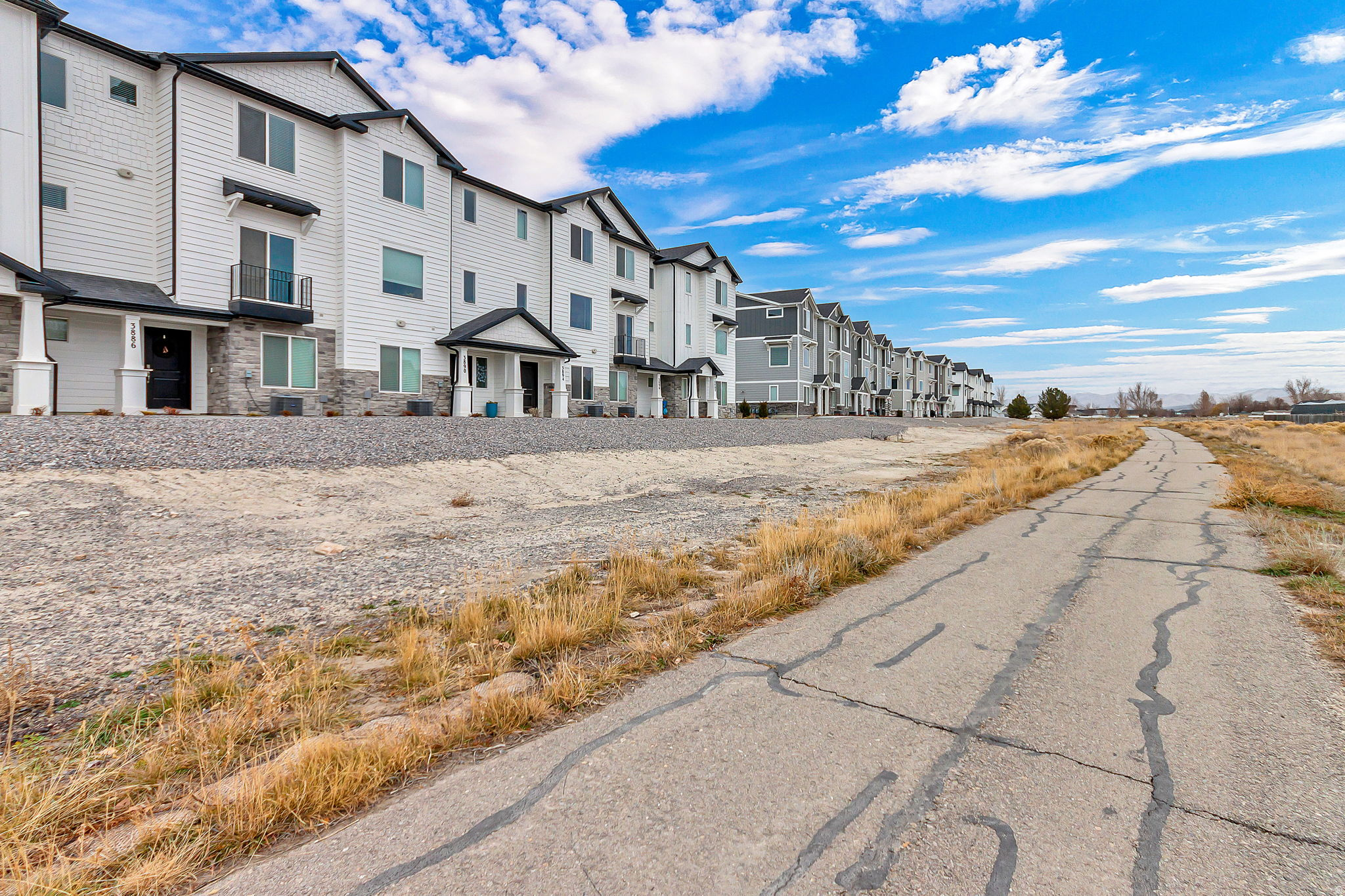 EAGLE POINT TOWNHOME - Residential