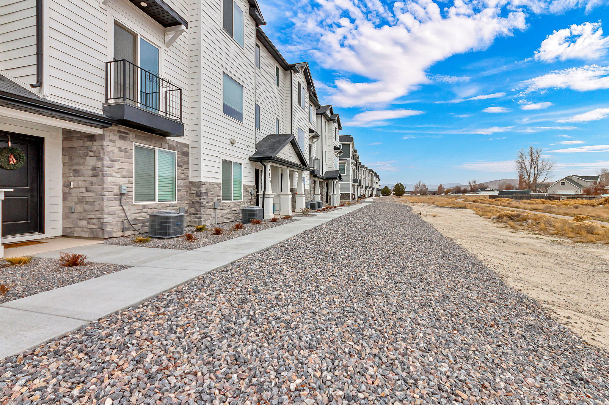 EAGLE POINT TOWNHOME - Residential