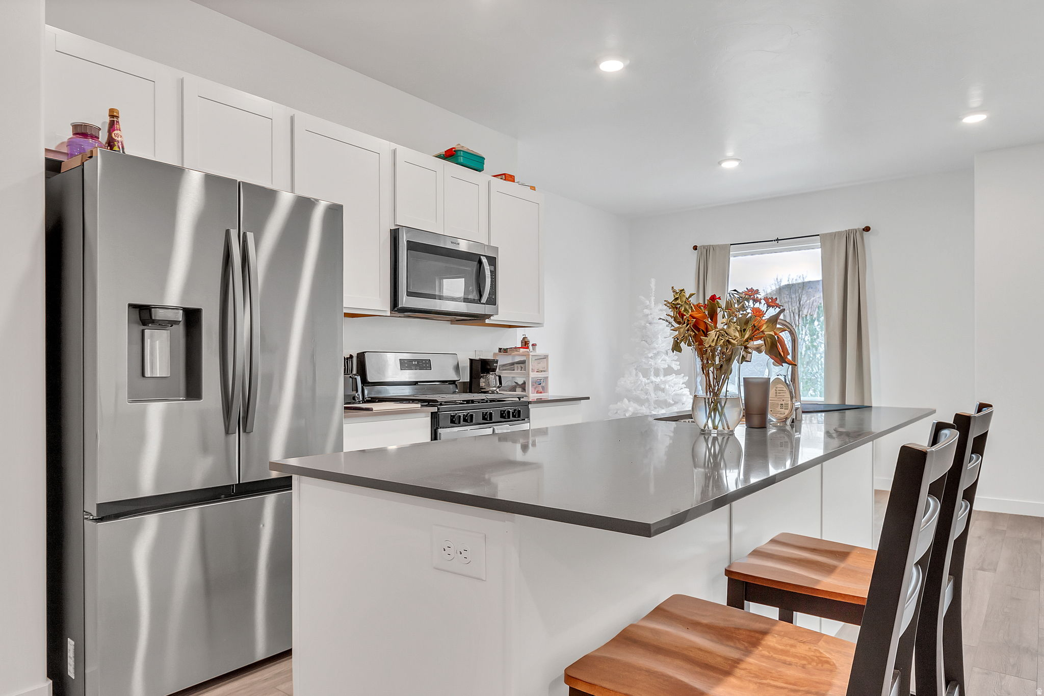 EAGLE POINT TOWNHOME - Residential